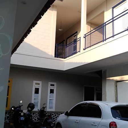 Roemah Kesambi Hotel Cirebon Buitenkant foto