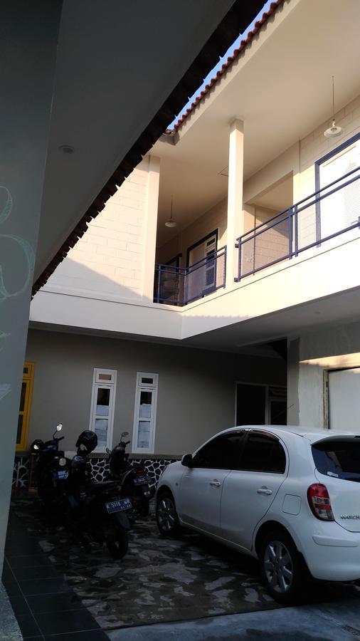 Roemah Kesambi Hotel Cirebon Buitenkant foto
